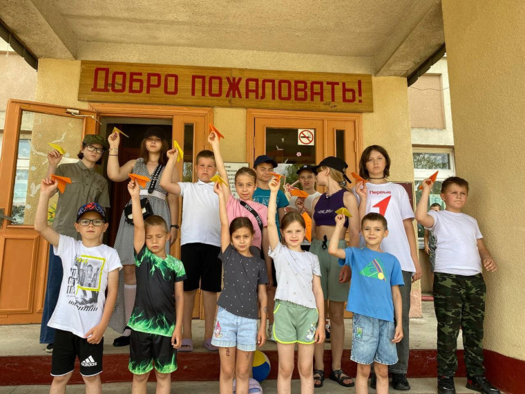 Лето-лагерь, детвора..